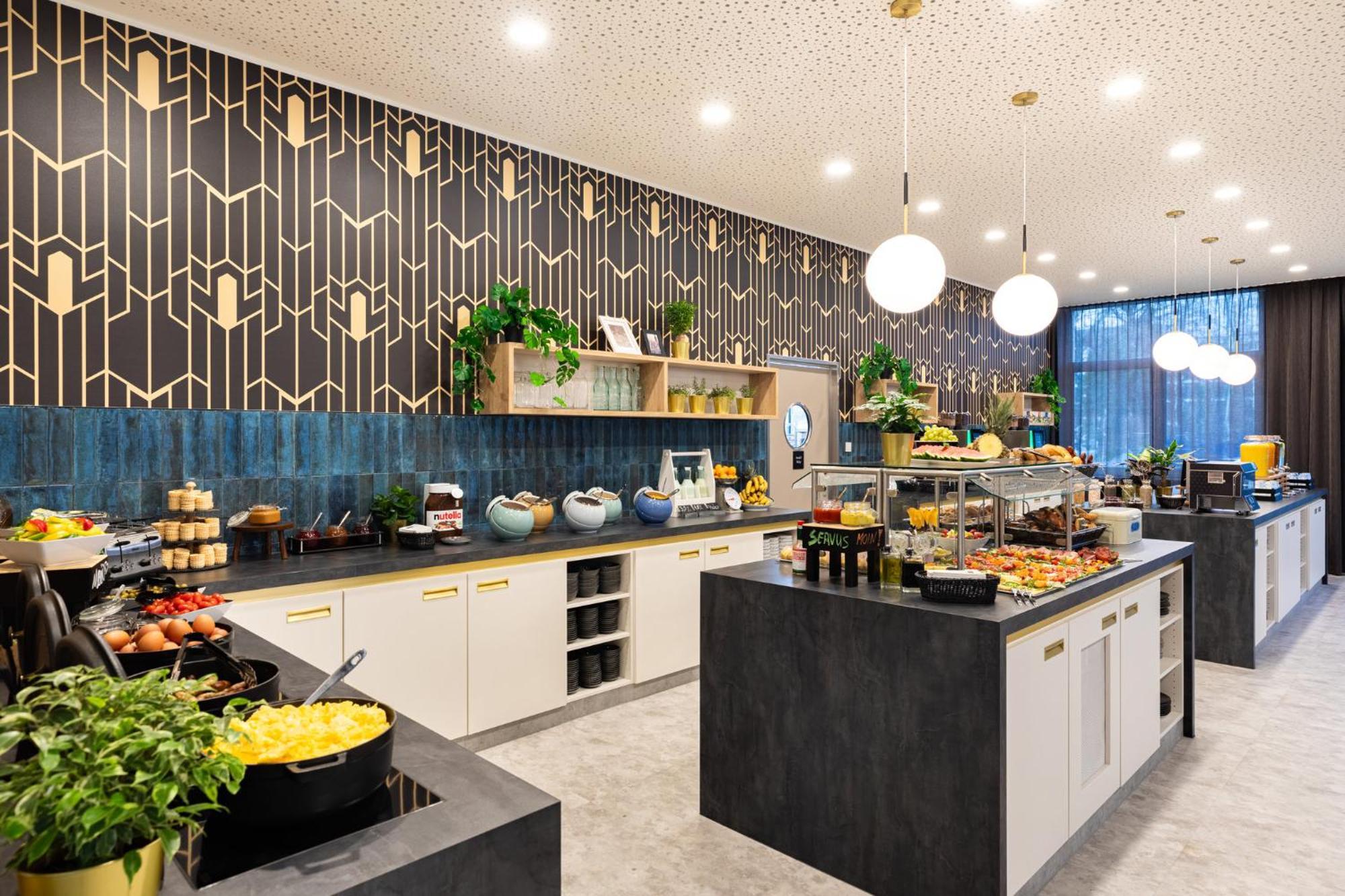 Holiday Inn - The Niu, Flower Konstanz By Ihg Εξωτερικό φωτογραφία