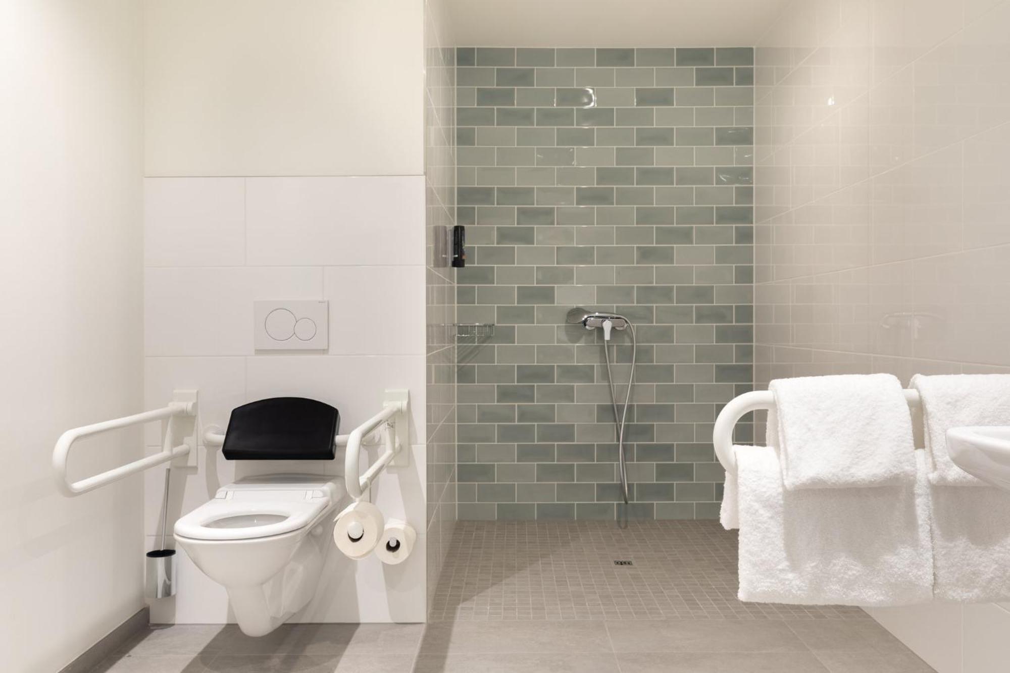 Holiday Inn - The Niu, Flower Konstanz By Ihg Εξωτερικό φωτογραφία